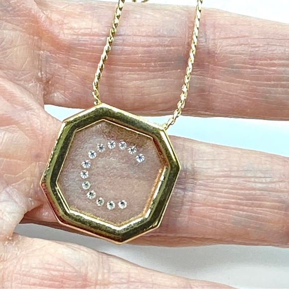 AVON Gold "C" Initial Necklace On Thin Gold Chain Vintage - Picture 9 of 9